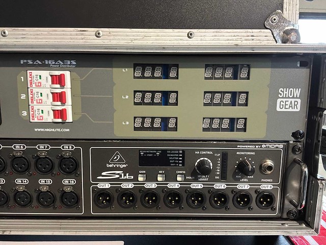 Behringer x32 compact digitale mengtafel - afbeelding 9 van  9