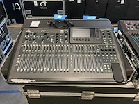 Behringer x32 digitale mengtafel - afbeelding 1 van  12