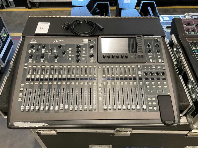 Behringer x32 digitale mengtafel - afbeelding 5 van  12