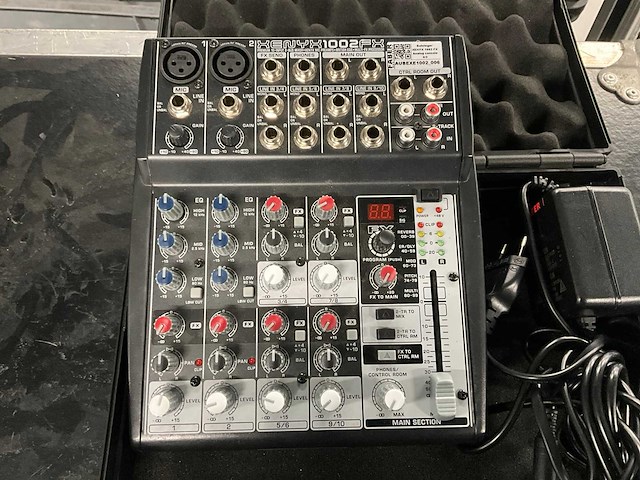 Behringer xenyx 1002 fx analoge mengtafel - afbeelding 1 van  7