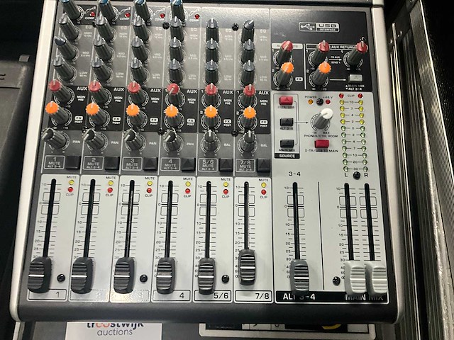 Behringer xenyx 1204 analoge mengtafel - afbeelding 4 van  7