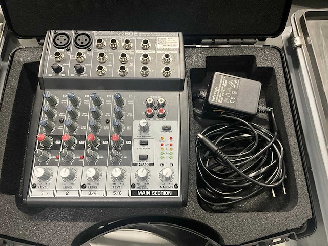 Behringer xenyx 802 analoge mixer (2x) - afbeelding 2 van  8