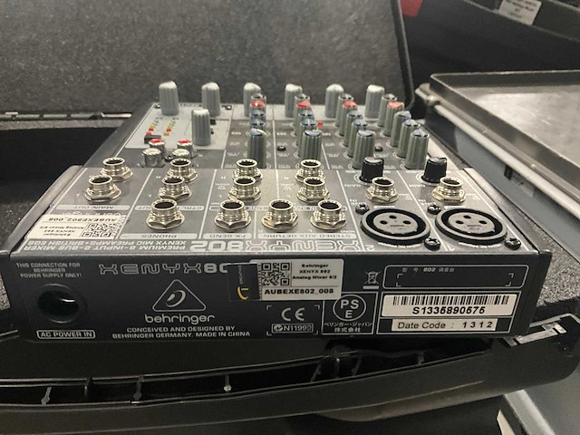 Behringer xenyx 802 analoge mixer (2x) - afbeelding 6 van  8
