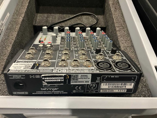 Behringer xenyx analoge mixer (2x) - afbeelding 4 van  8