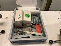 Beier ronde hoek stansmachine (3x) - afbeelding 9 van  11