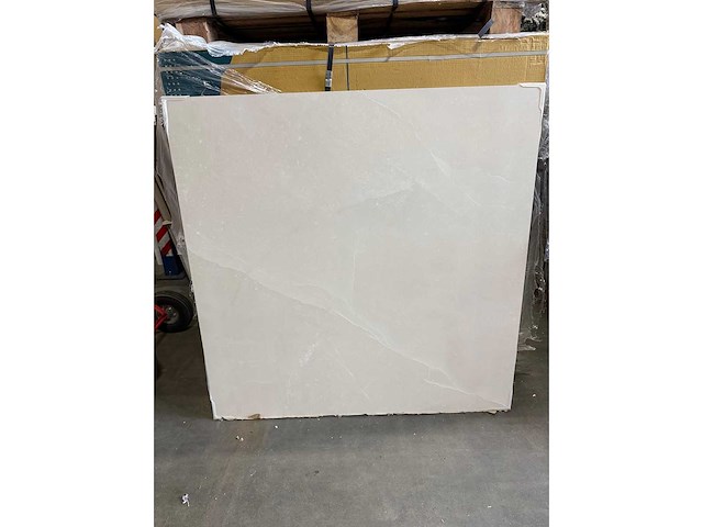 Beige tegels in 120x120cm 28,8 m2 - afbeelding 4 van  4