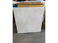 Beige tegels in 120x120cm 28,8 m2 - afbeelding 2 van  3