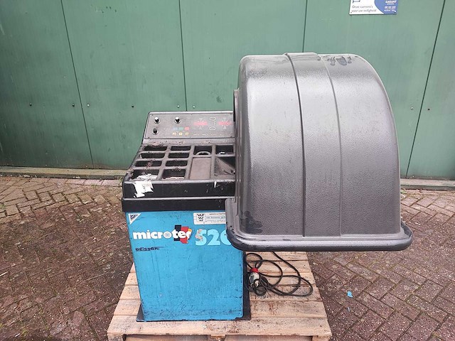 Beissbarth - microtec 520 - banden balanceerapparaat - afbeelding 1 van  6