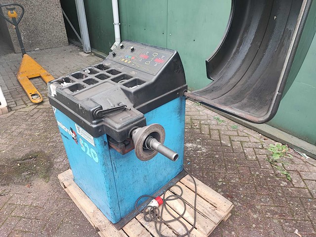 Beissbarth - microtec 520 - banden balanceerapparaat - afbeelding 3 van  6