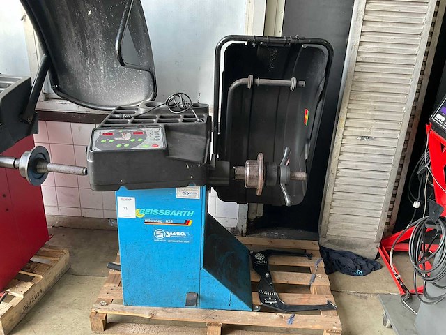Beissbarth microtec 825 banden balanceerapparaat - afbeelding 2 van  5