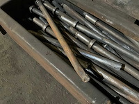 Beitels in kist - afbeelding 4 van  4