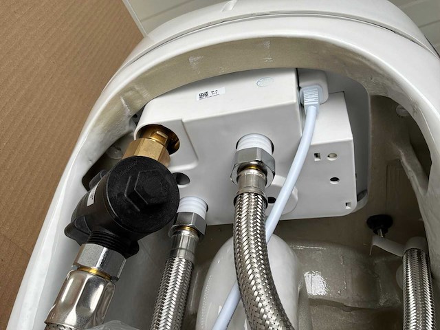 Bejoan b1636g smart toilet bidet / douchetoilet - afbeelding 13 van  13