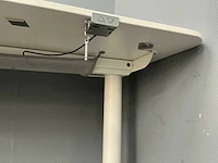Bekant - elektrisch verstelbare bureautafel 160x80 cm - afbeelding 7 van  10