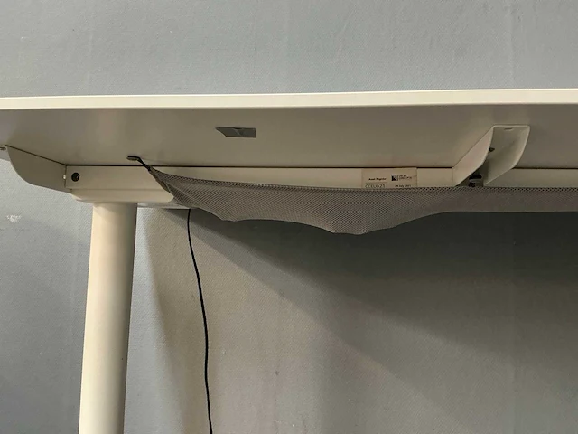 Bekant - elektrisch verstelbare bureautafel 160x80 cm - afbeelding 9 van  10