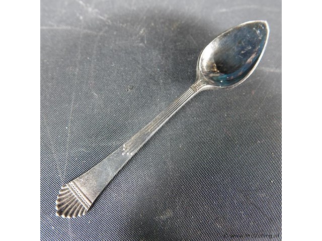 Bekertje met verzilverde lepeltjes gemerkt - afbeelding 4 van  5