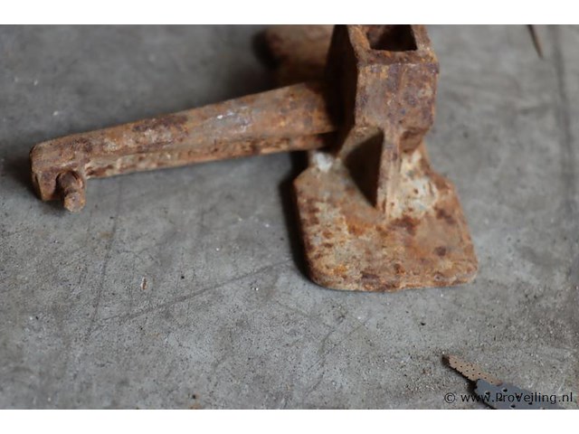 Bekistingsaccessoires (ankers, koppelstukken en t-bouten) - afbeelding 10 van  14