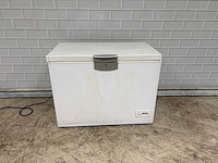 Beko - vrieskist - afbeelding 1 van  4