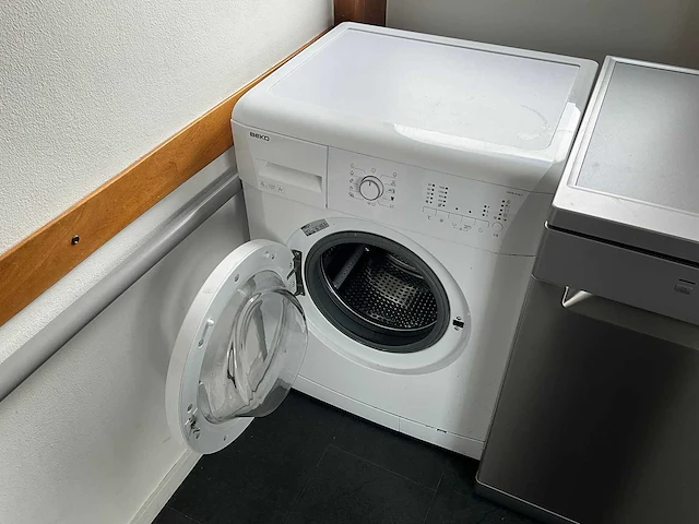 Beko - wmb 61621 - wasmachine - afbeelding 2 van  2