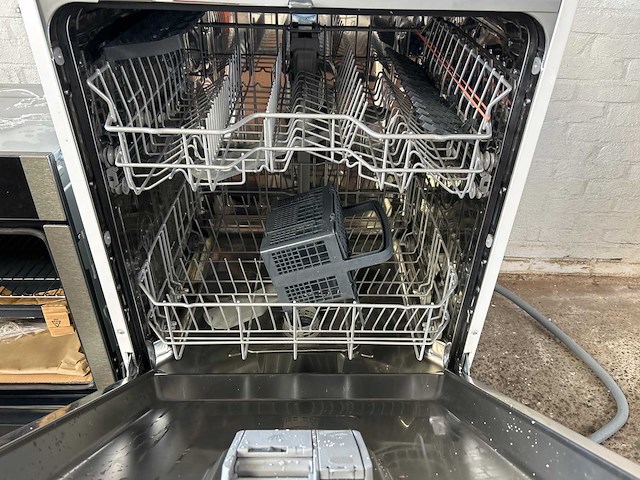 Beko bdin16420 volledig geïntegreerde vaatwasmachine | neff hb5b60fh oven - afbeelding 4 van  7