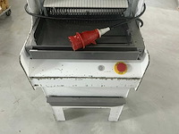 Beko broodsnijmachine - afbeelding 4 van  5