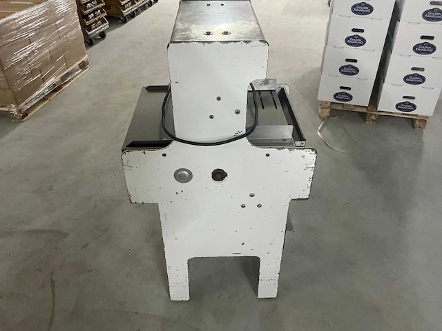 Beko broodsnijmachine - afbeelding 8 van  9