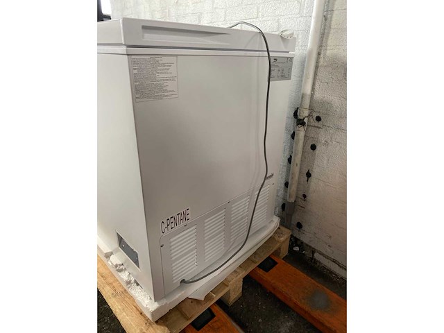 Beko cf200ewn – vrieskist – 200 l capaciteit - afbeelding 3 van  7