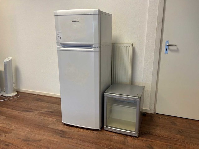 Beko & exquisit koelkast (2x) - afbeelding 1 van  9