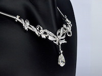 Belangrijk collier met een grote peer vorm diamant van 3.50 carat en natuurlijke diamanten - afbeelding 5 van  11