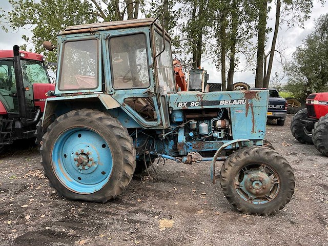 Belarus - 1994 - bx 90 4x4 - vierwielaangedreven landbouwtractor - afbeelding 12 van  26