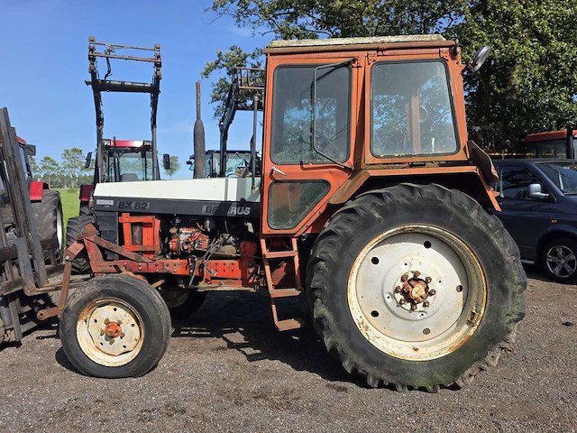 Belarus - bx82 - tweewielaangedreven landbouwtractor - afbeelding 5 van  6