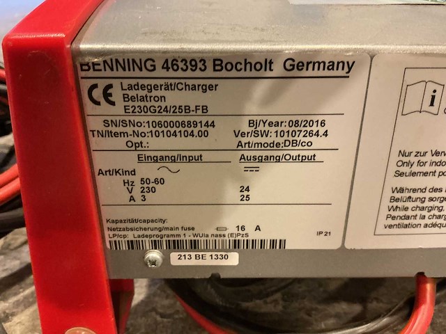 Belatron - 24v 25a - battery chargers - 2013 - afbeelding 1 van  1