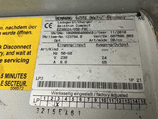 Belatron - 24v 65a - battery chargers - 2010 - afbeelding 2 van  2