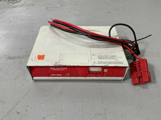 Belatron - 24v 65a - battery chargers - 2010 - afbeelding 1 van  2