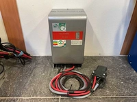 Belatron - 24v 65a - battery chargers - 2023 - afbeelding 1 van  2