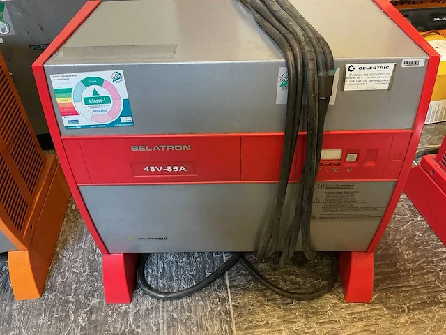 Belatron - 48v 85a - battery chargers - 2016 - afbeelding 1 van  2