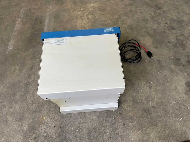 Belatron - e230 g24/50 b-fbhf - acculader belatron - afbeelding 3 van  4