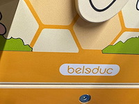 Beleduc - interactief houten speelbord met kinderstoeltjes - afbeelding 3 van  7