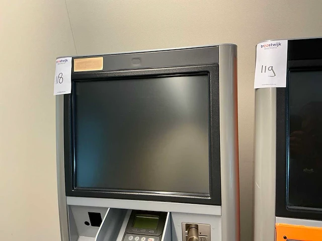 Belgacom / proximus zelfservice kiosk - afbeelding 2 van  6
