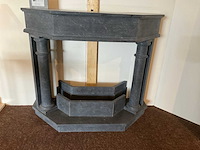 Belgisch hardsteen schouw - afbeelding 3 van  5