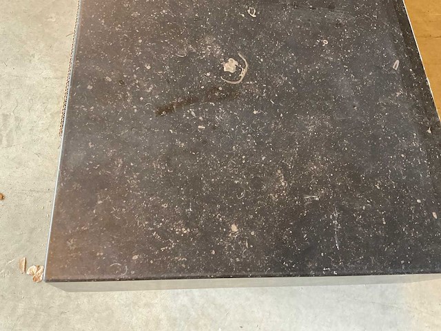 Belgisch hardstenen onderbouw - afbeelding 4 van  4