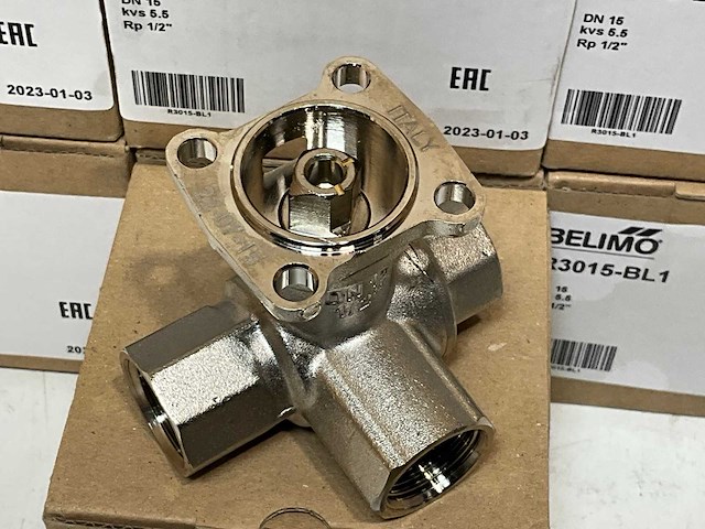 Belimo r3015-bl1 3-weg open/dicht kogelkraan dn15 1/2" kvs5.5 bl (7x) - afbeelding 4 van  4