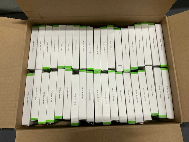 Belkin apple airtag-houder met clip (56x) - afbeelding 2 van  4