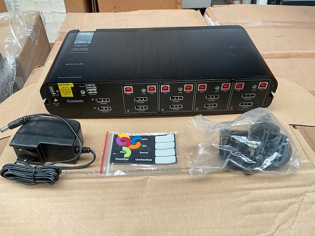 Belkin f1dn204kvm-un-3 switch box (48x) - afbeelding 2 van  5