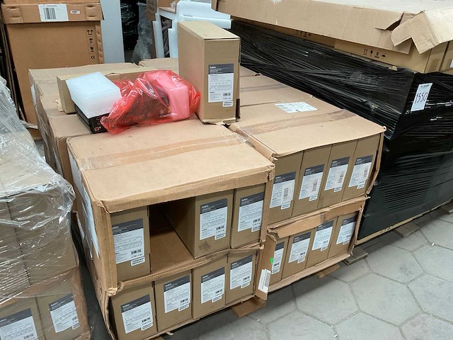 Belkin f1dn204kvm-un-3 switch box (48x) - afbeelding 5 van  5