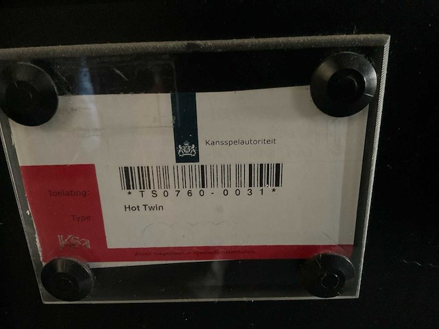 Bell-fruit games hot twin speelautomaat - afbeelding 8 van  9