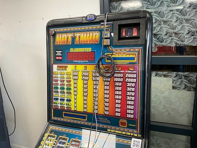 Bell-fruit games hot twin speelautomaat - afbeelding 3 van  8