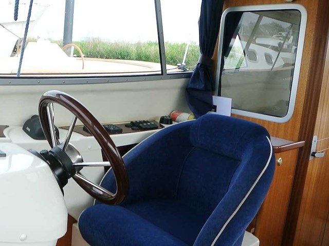 Bella - 2004 - 760 - motorjacht - afbeelding 11 van  28