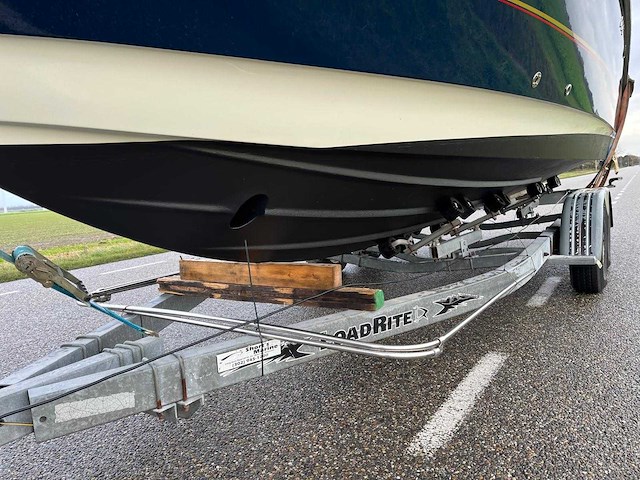 Bella - 2004 - 760 - motorjacht - afbeelding 1 van  15