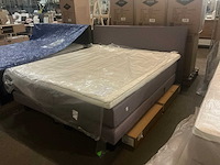 Bellagio gestoffeerd magnesia elektrische boxspring 180x200cm - afbeelding 1 van  6
