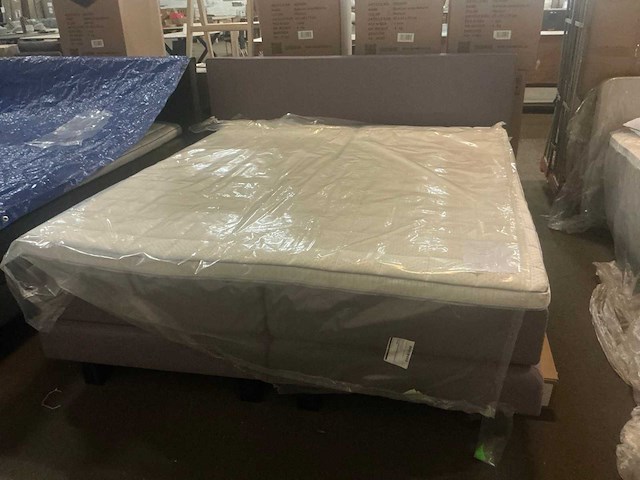 Bellagio gestoffeerd magnesia elektrische boxspring 180x200cm - afbeelding 2 van  6